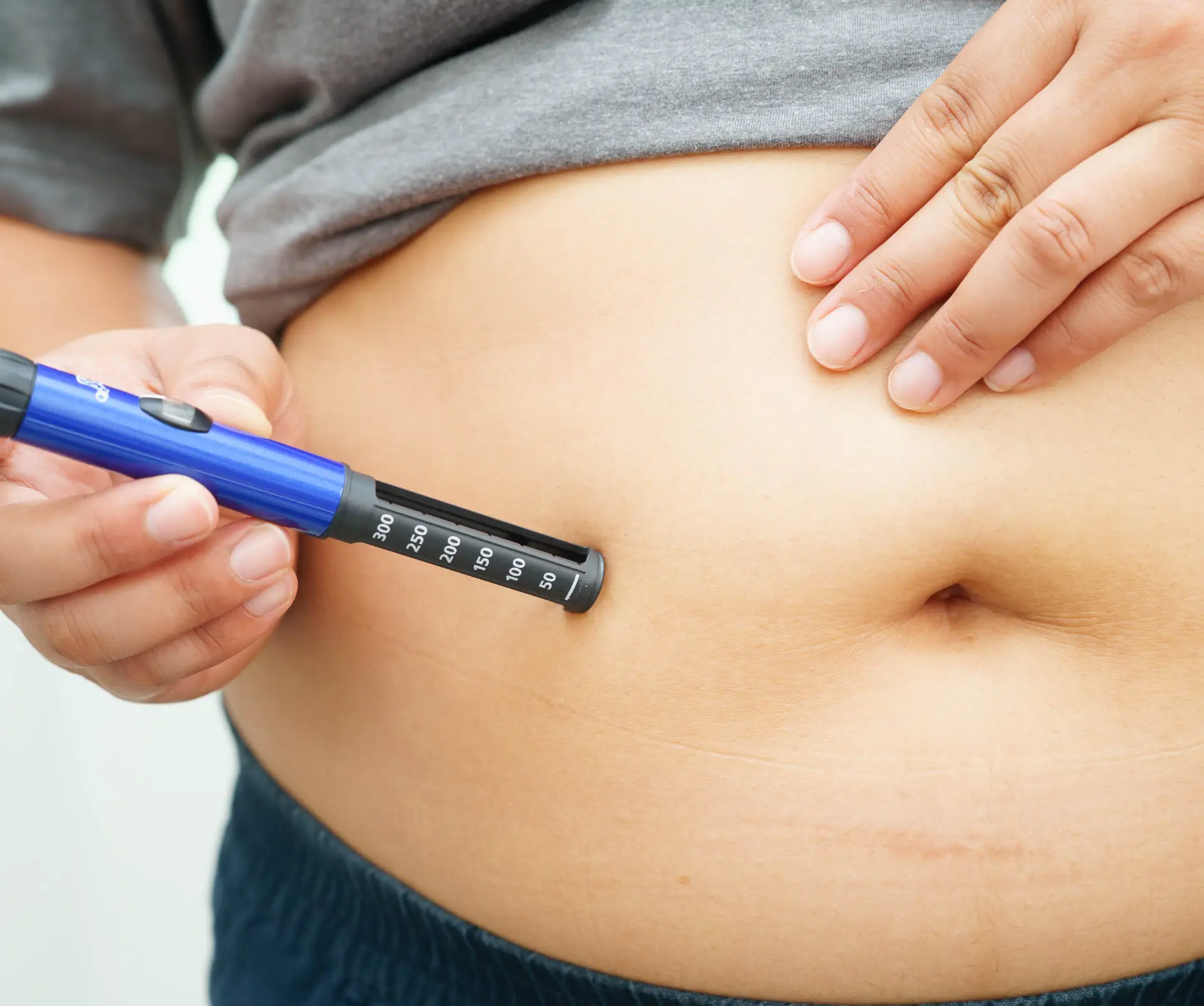 Insulin injection in stomach area